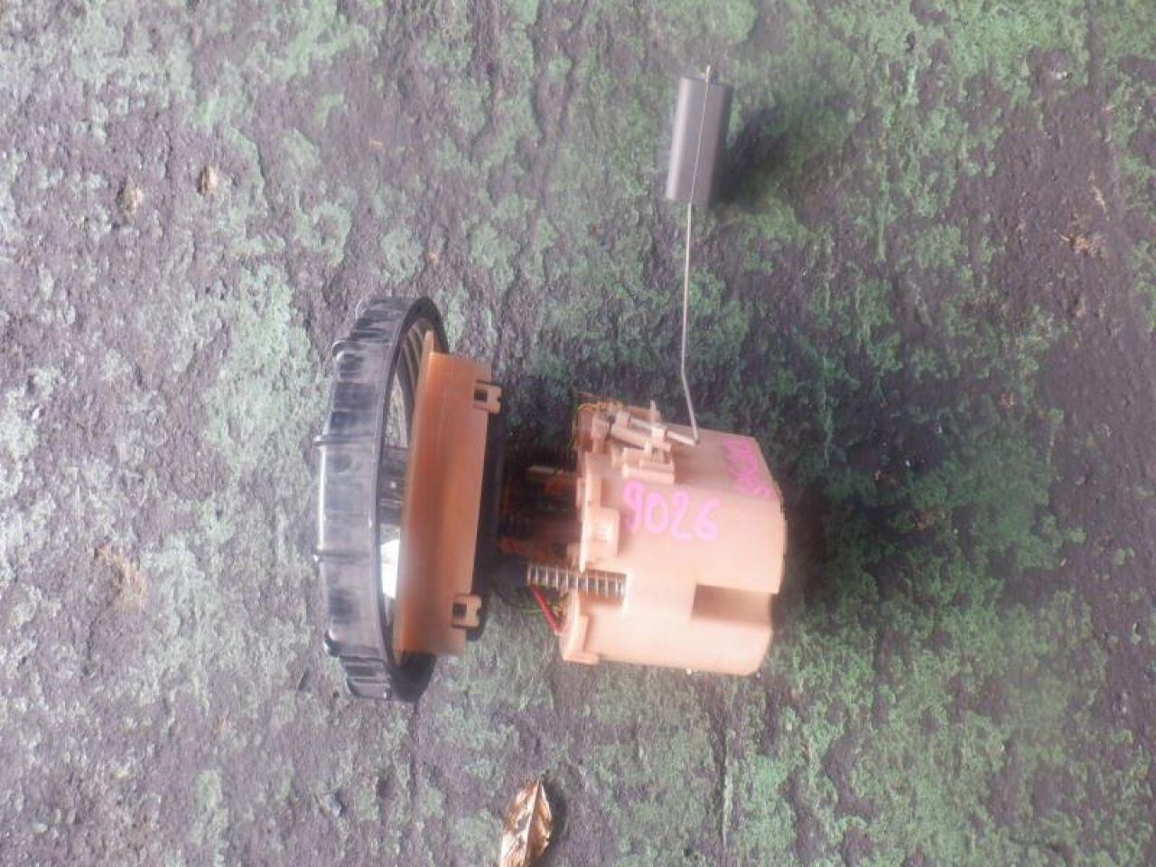 Топливный насос  MAZDA DEMIO DE3FS ZJVE 1 ракурс