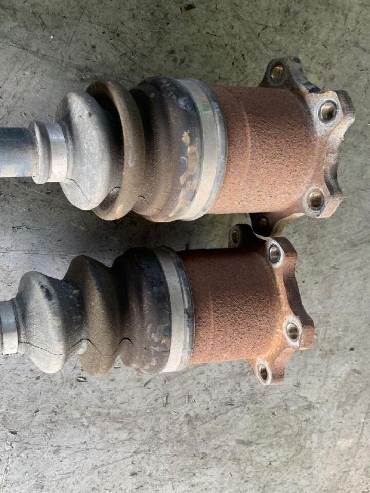 Привод правый задний NISSAN ELGRAND NE51 VQ35DE 4WD 4 ракурс