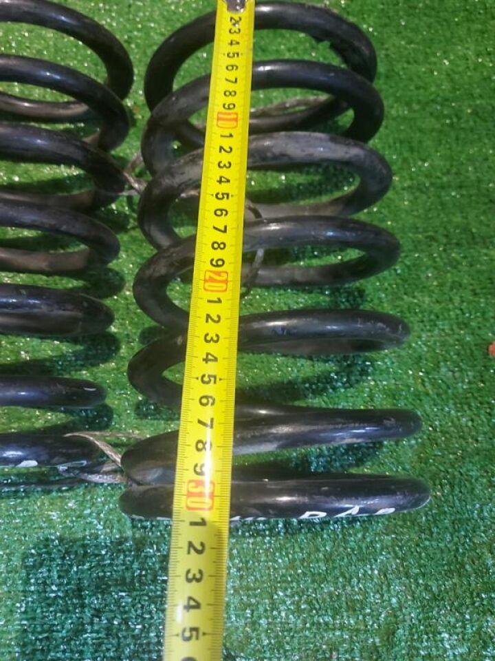 Пружина задняя NISSAN ELGRAND E52 4 ракурс