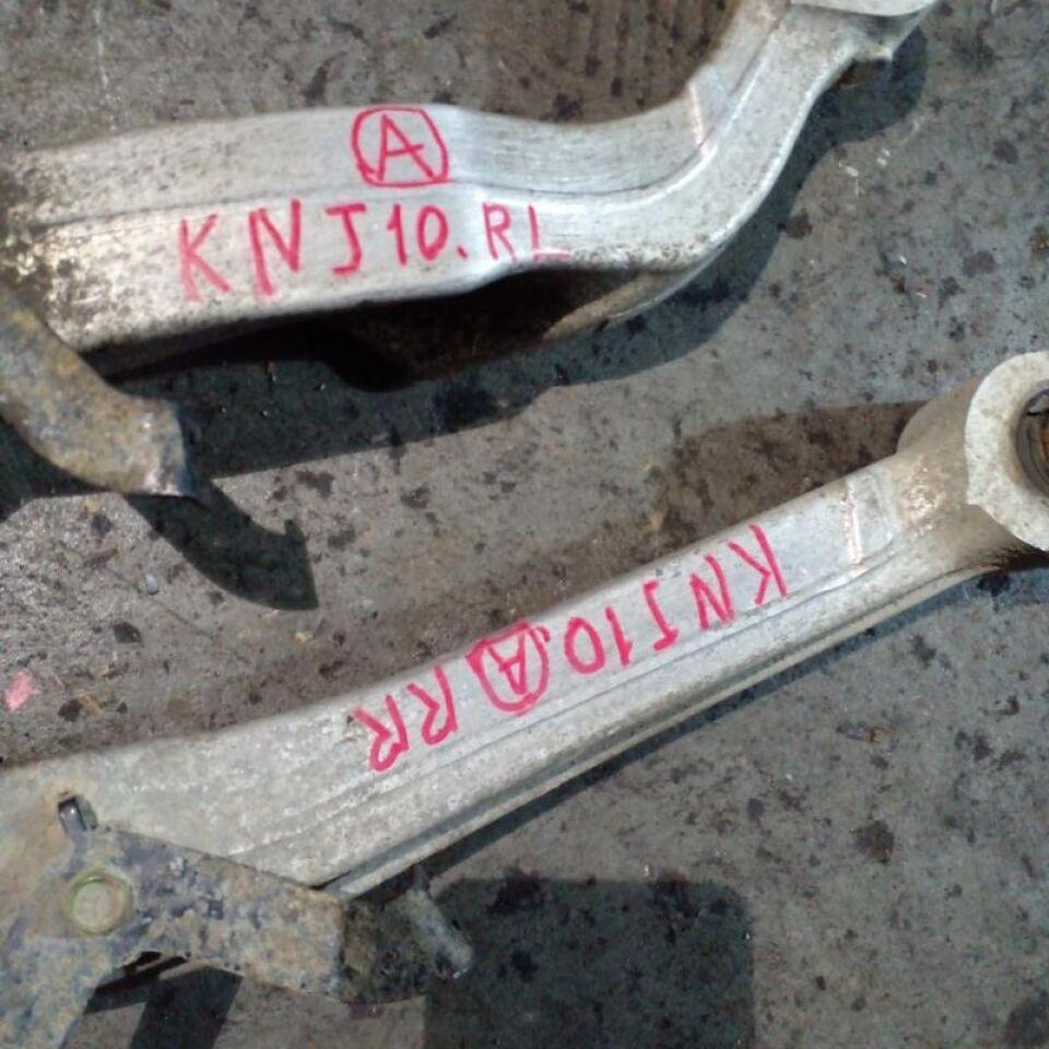 Рычаг задний верхний NISSAN DUALIS KNJ10 MR20DE 4WD 2 ракурс