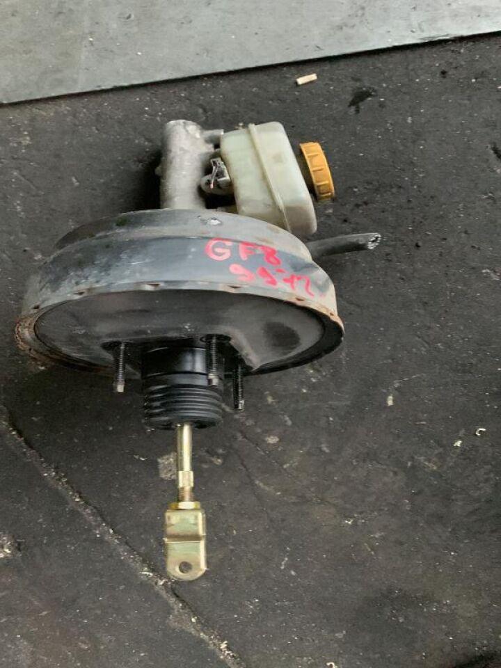 Главный тормозной цилиндр  SUBARU IMPREZA GF8 EJ207 1 ракурс