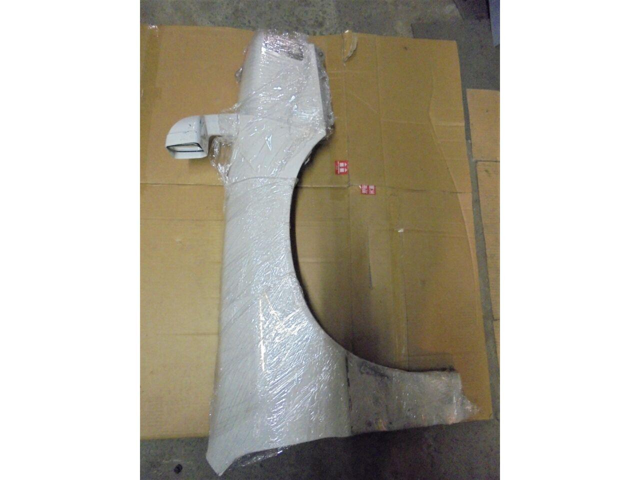 Крыло правое переднее MITSUBISHI GALANT E33A 1 ракурс