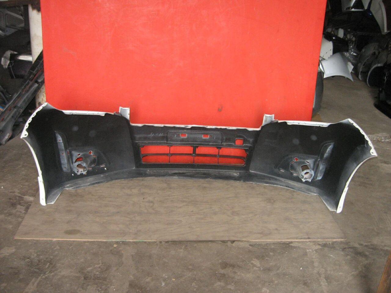 Бампер передний NISSAN ELGRAND E52 3 ракурс