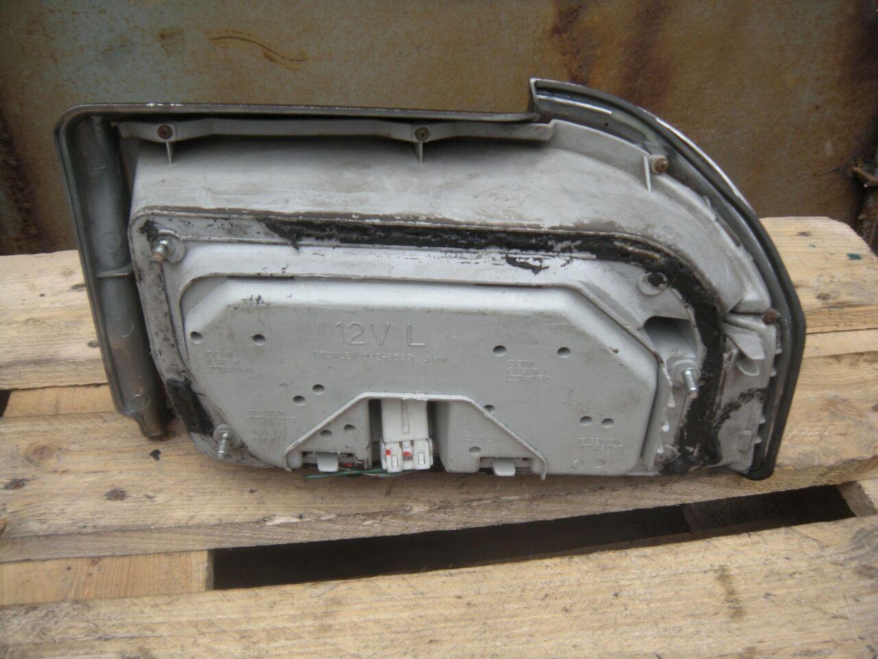 Стоп-сигнал левый задний MITSUBISHI GALANT E32A,E35A 0438529,6337 2 ракурс