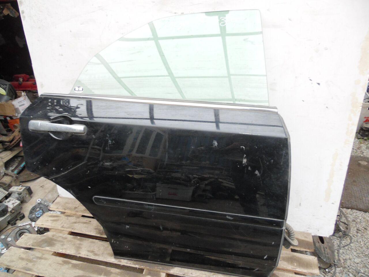 Дверь правая задняя NISSAN CEDRIC ENY34, HY34, MY34 1 ракурс