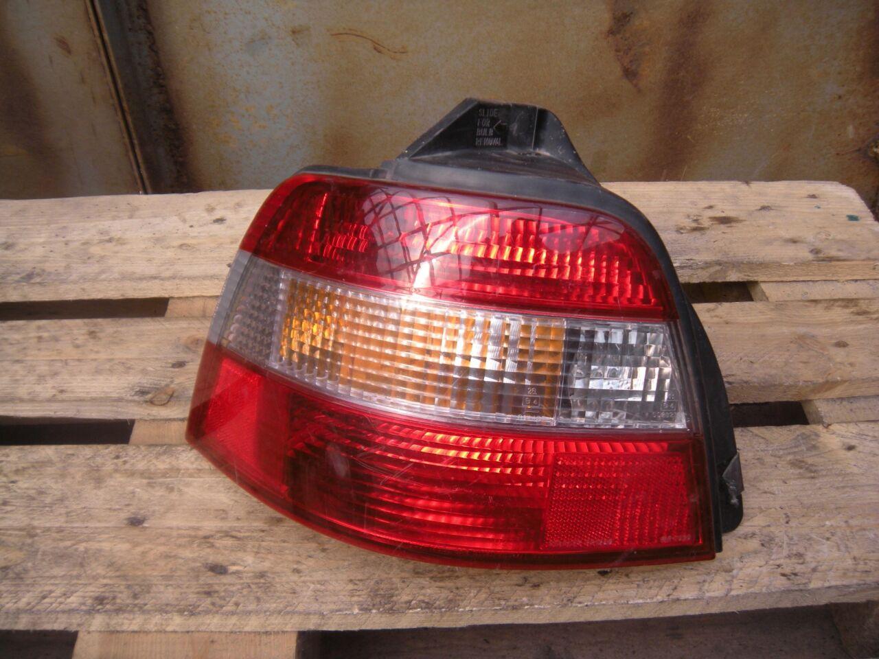 Стоп-сигнал левый задний HONDA ACCORD CD3, CD4, CD5, CD6, CD7, CD8, CE1, CF2 1250,1066,0431250 1 ракурс