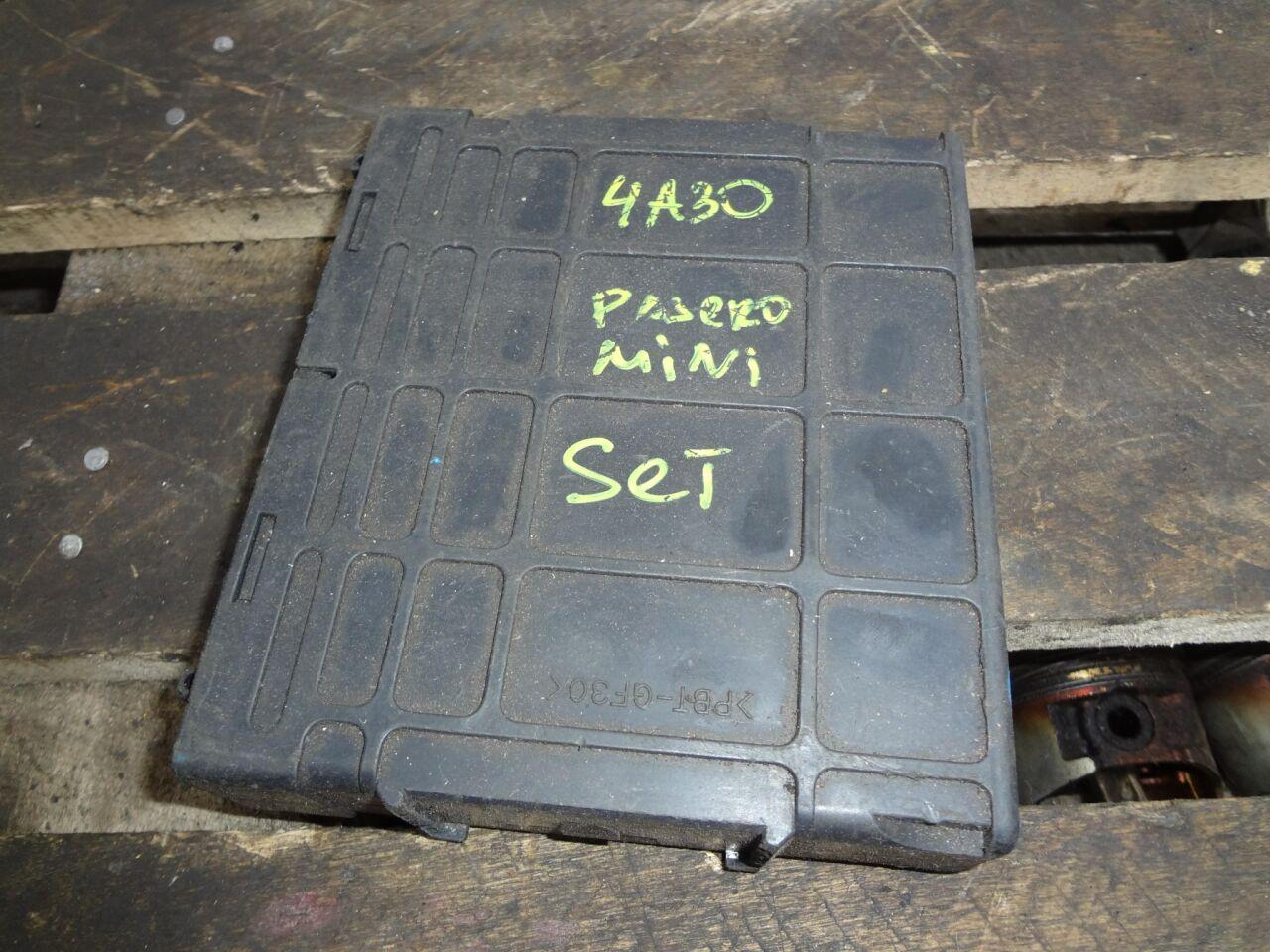 Блок efi MITSUBISHI PAJERO MINI H58A, H53A 4A30 MR560880 1 ракурс Блок efi MITSUBISHI PAJERO MINI H58A, H53A 4A30 MR560880 1 ракурс