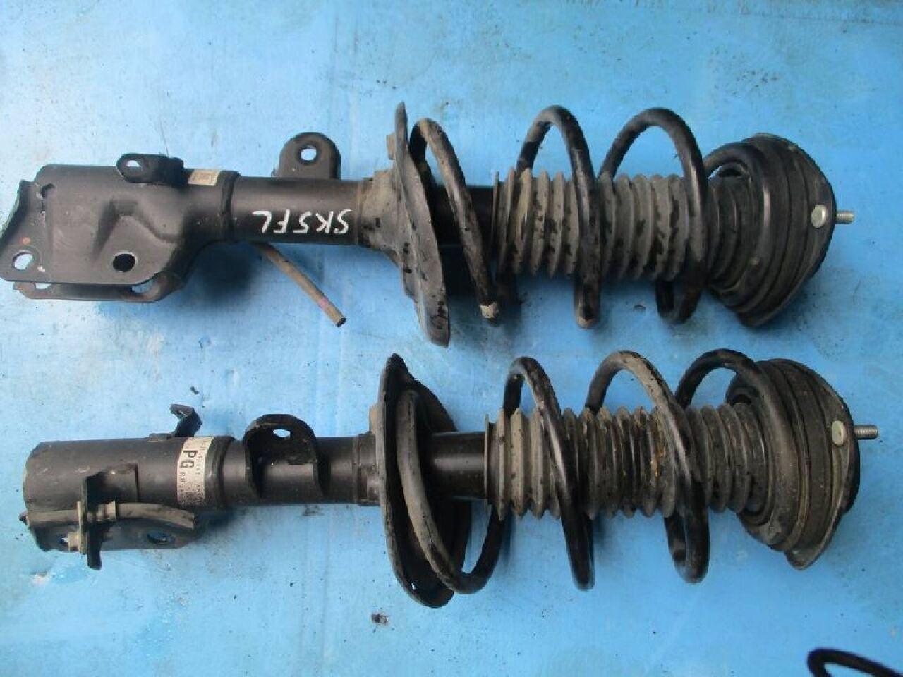 Стойка  передняя  SUBARU FORESTER SK9 ,- 1 ракурс