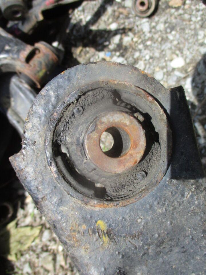 Рычаг правый передний NISSAN DUALIS KNJ10 J10 KJ10 - 2 ракурс