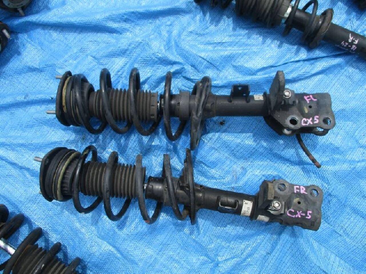 Стойка передняя MAZDA CX-5 KF2P,KF5P,KFEP ,- 1 ракурс Стойка передняя MAZDA CX-5 KF2P,KF5P,KFEP ,- 1 ракурс