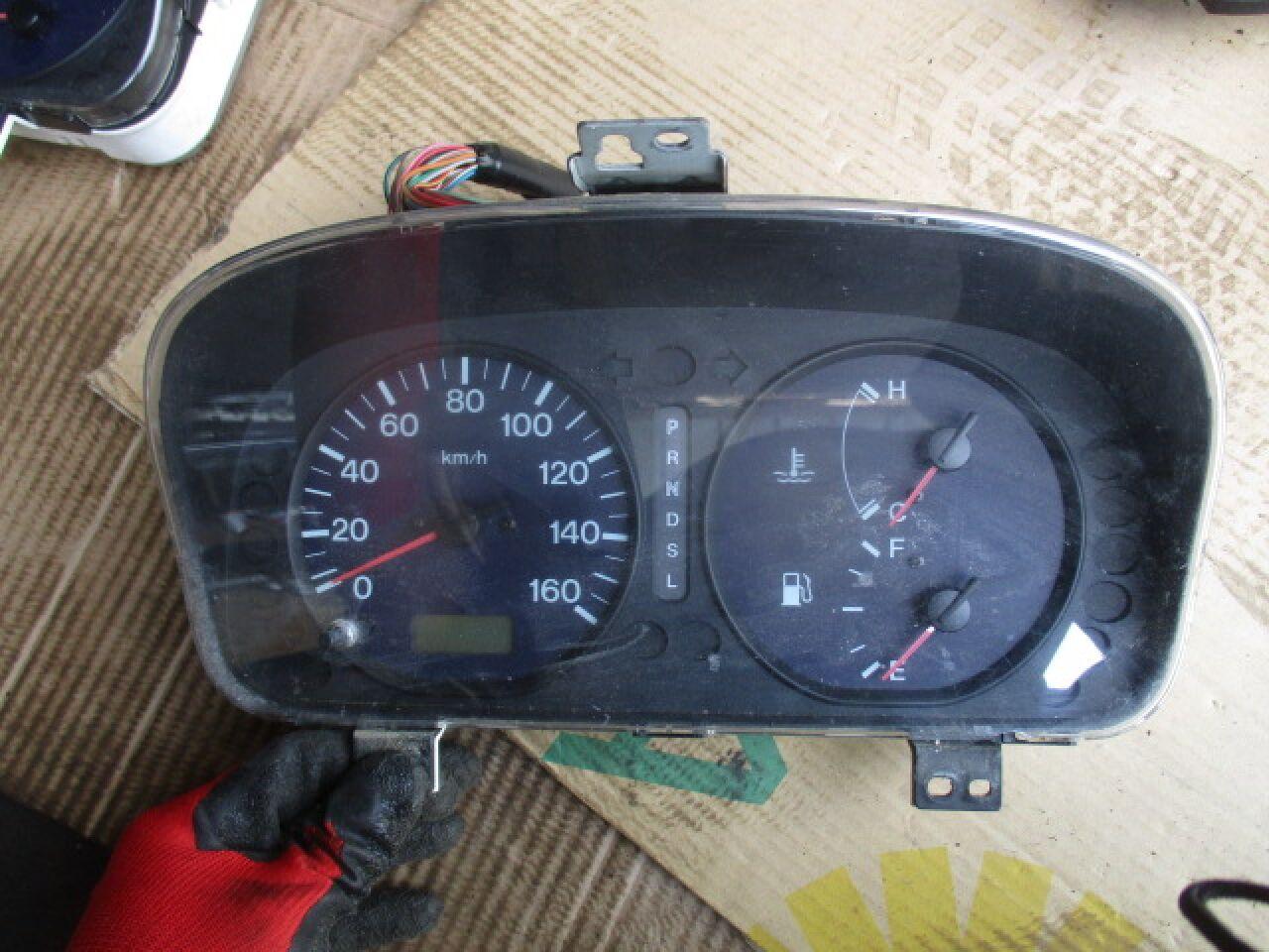 Спидометр NISSAN VANETTE SK82MN F8 - 1 ракурс