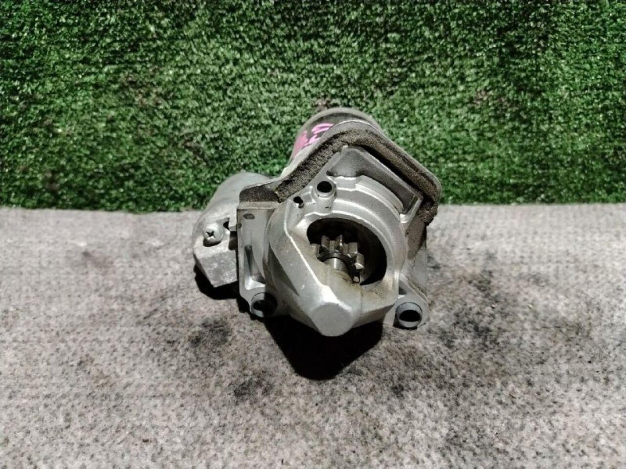Стартер NISSAN NOTE E12 HR12 233001HC1B 3 ракурс Стартер NISSAN NOTE E12 HR12 233001HC1B 3 ракурс