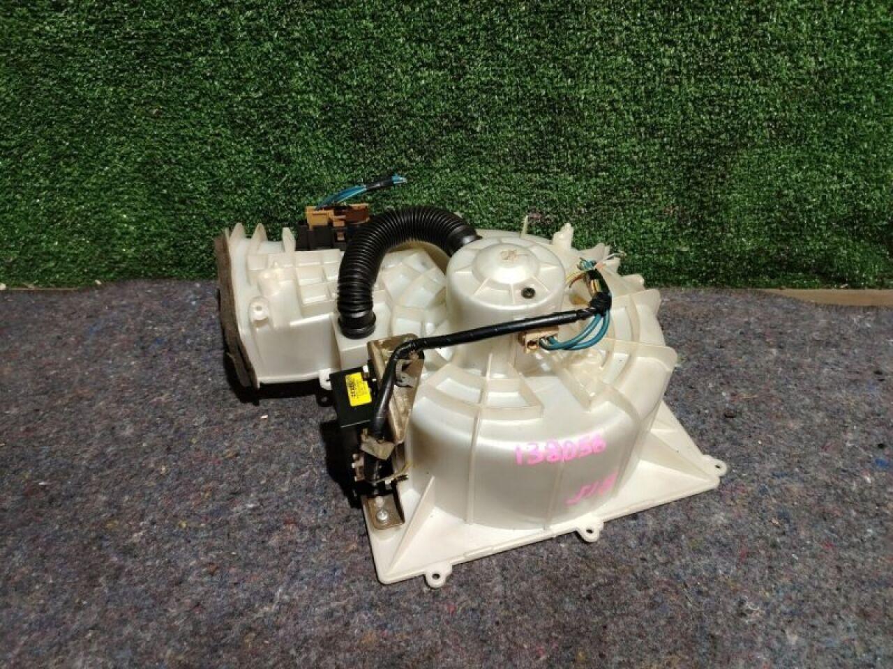 Мотор печки  NISSAN SUNNY FB15 1 ракурс