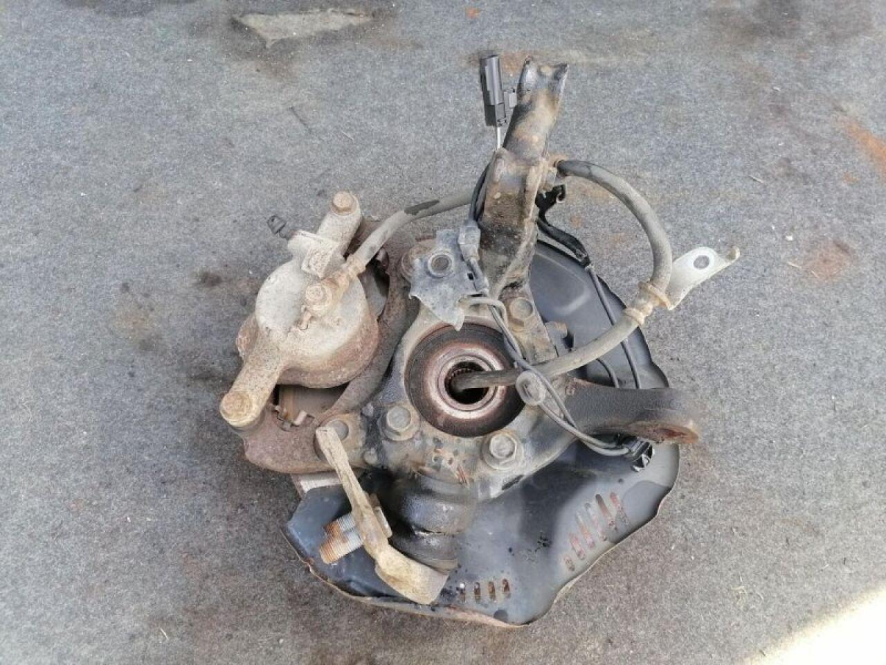 Ступица правая передняя TOYOTA COROLLA RUMION NZE151 2 ракурс