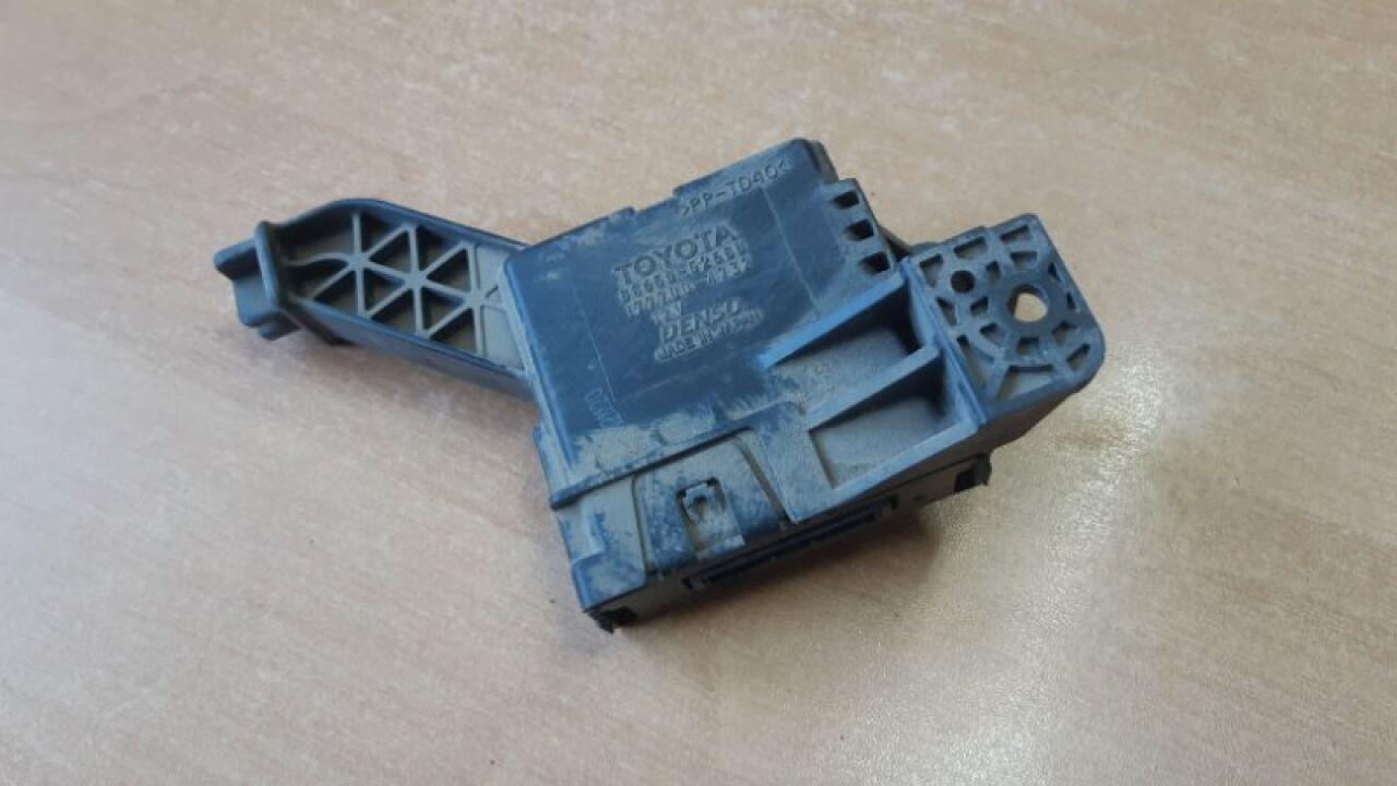 Климат-контроль TOYOTA VITZ KSP130, NSP130, NSP135 1KRFE, 1NRFE 88650-52680 3 ракурс