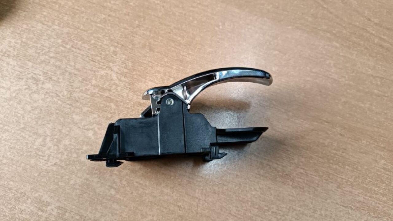 Ручка двери левая NISSAN DUALIS J10, KJ10, KNJ10, NJ10 MR20DE 80671JD00D 1 ракурс