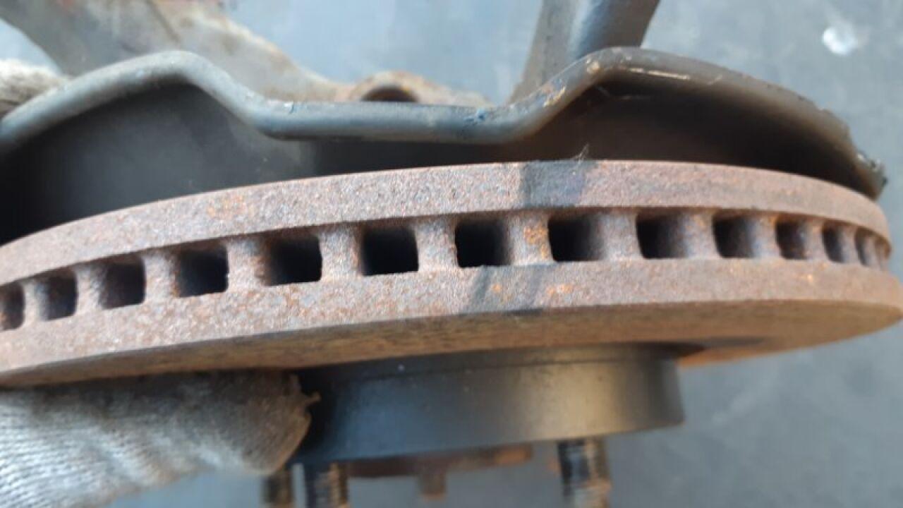 Ступица левая передняя TOYOTA VOXY, ESQUIRE, NOAH ZRR85, ZRR85G, ZRR85W 3ZRFAE 4WD 2 ракурс