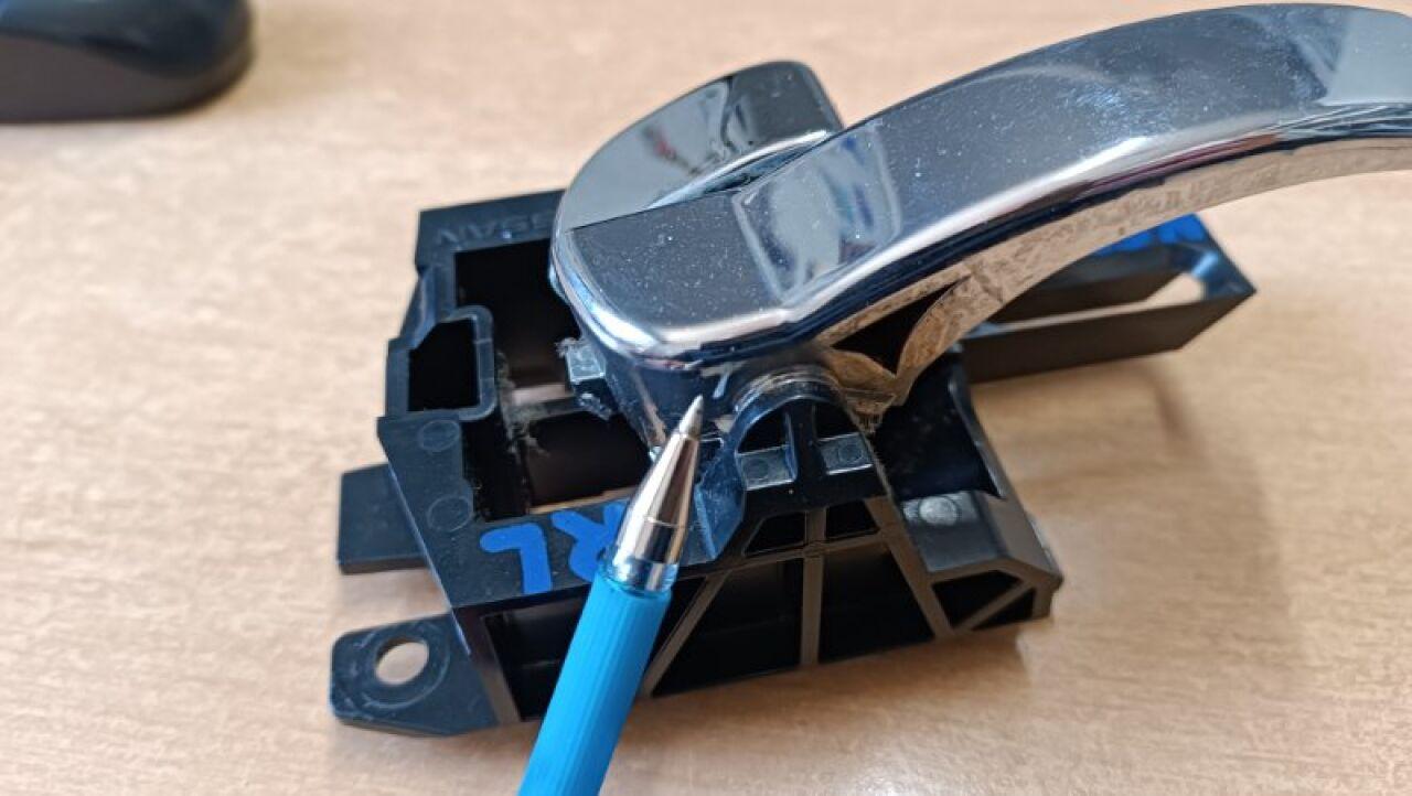 Ручка двери левая задняя NISSAN DUALIS J10, KJ10, KNJ10, NJ10 MR20DE 80671JD00D 2 ракурс