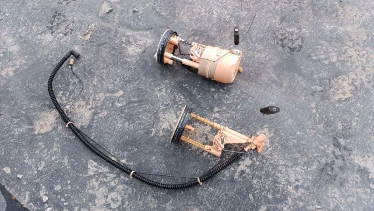 Топливный насос NISSAN DUALIS, QASHQAI J10, KJ10, KNJ10, NJ10 MR20DE 17040JD02A 3 ракурс