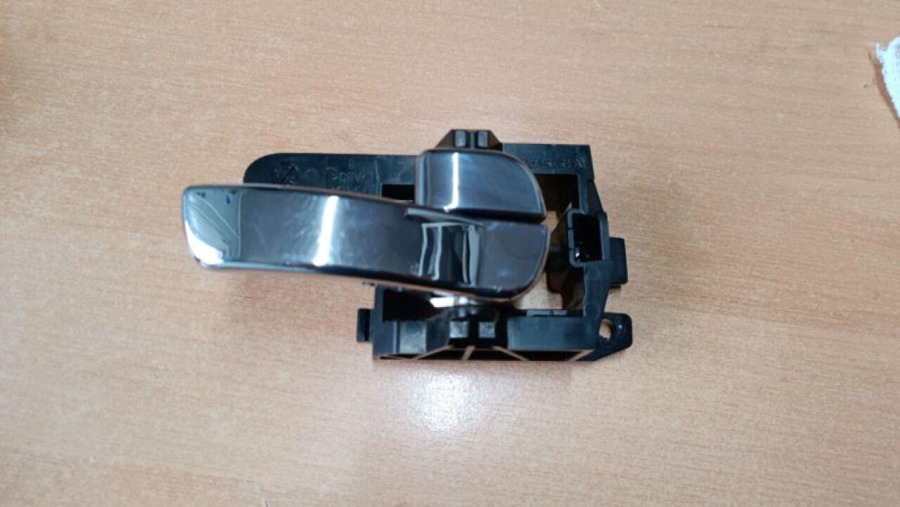 Ручка двери правая передняя NISSAN DUALIS KNJ10, NJ10, J10, KJ10 MR20DE 80670JD00B 1 ракурс