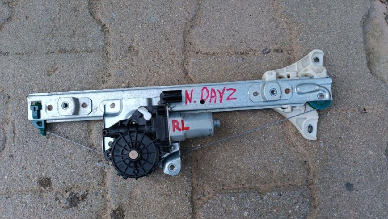 Стеклоподъемник левый задний NISSAN DAYZ ROOX B21A 3B20 1 ракурс