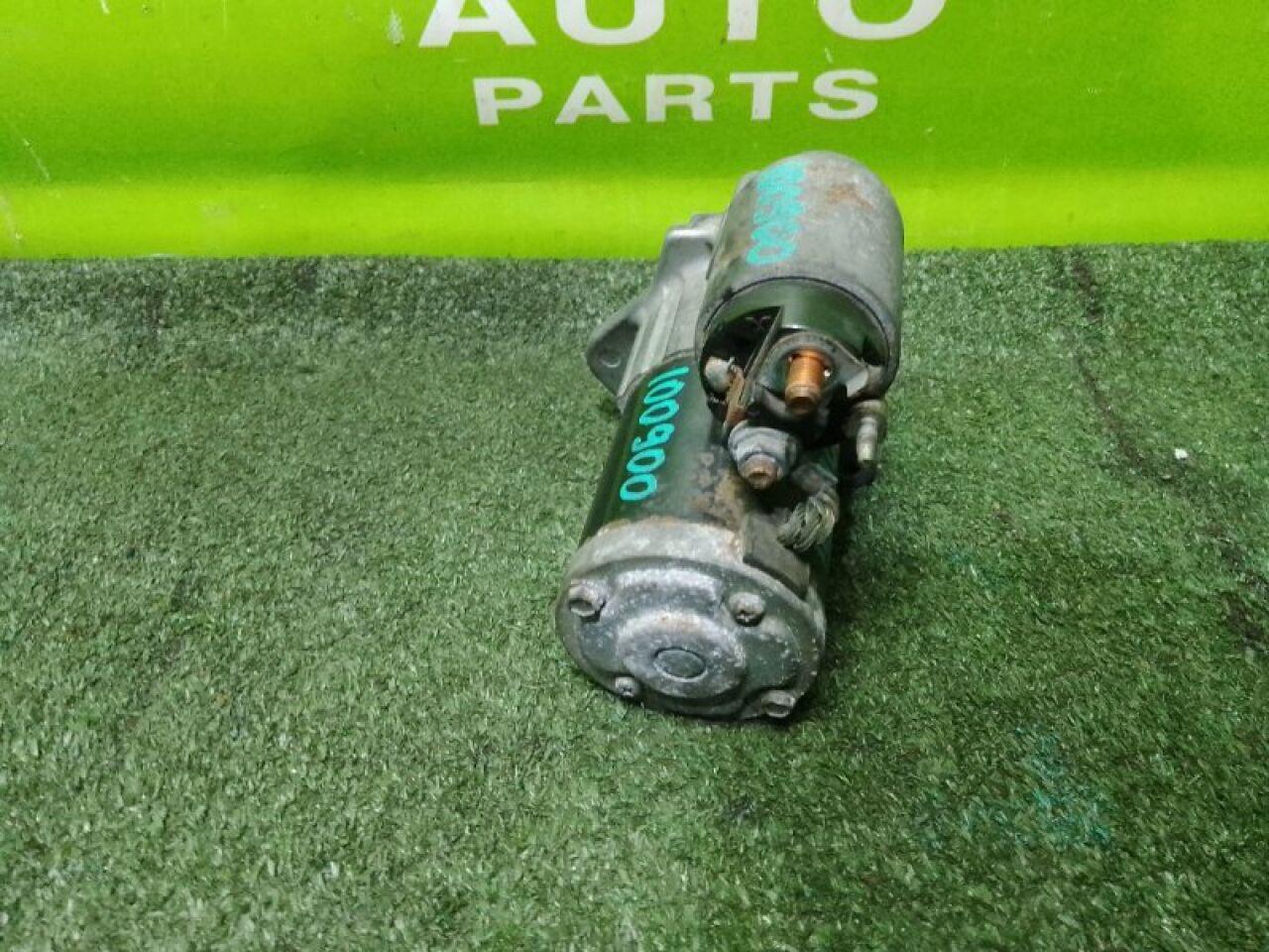 Стартер NISSAN NOTE E12 HR12DE 23300-1HC1B 4 ракурс Стартер NISSAN NOTE E12 HR12DE 23300-1HC1B 4 ракурс
