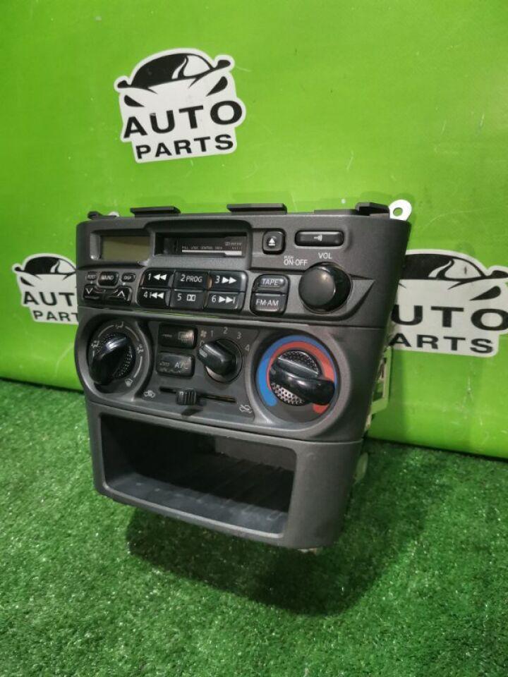Климат-контроль NISSAN SUNNY FB15 QG15DE 3 ракурс Климат-контроль NISSAN SUNNY FB15 QG15DE 3 ракурс