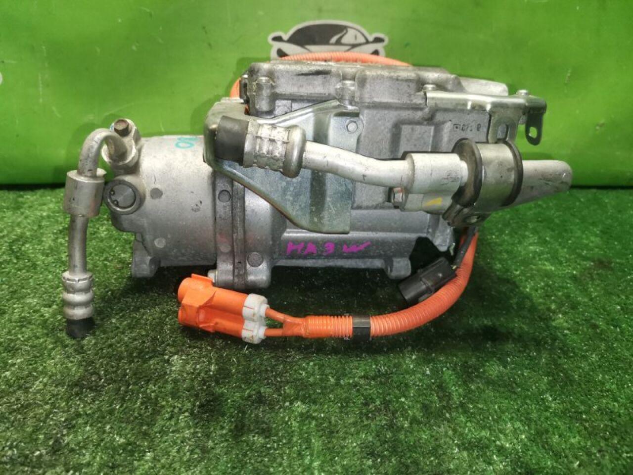 Компрессор кондиционера MITSUBISHI I-MIEV HA3W Y4F1 7813B191 2 ракурс