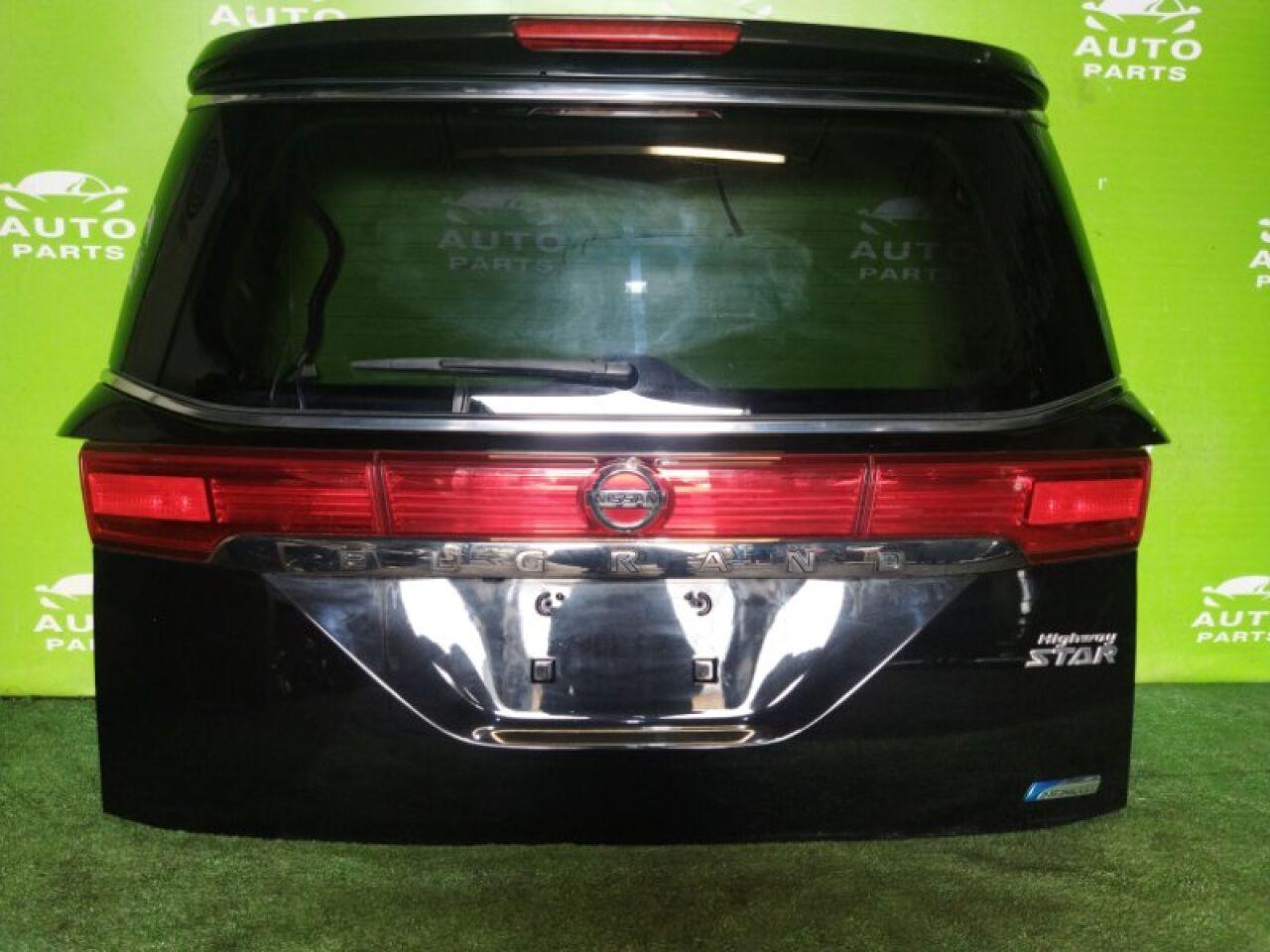 Дверь 5-я задняя NISSAN ELGRAND TE52 QR25DE 5 ракурс