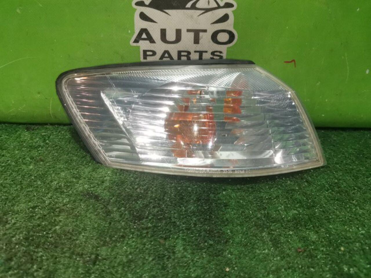 Габарит правый передний TOYOTA MARK II WAGON QUALIS MCV21 2MZFE 33-36 1 ракурс