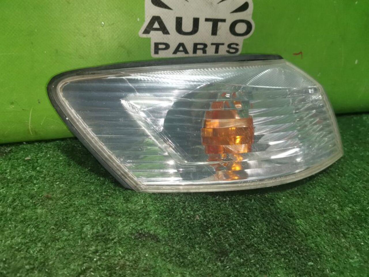 Габарит правый передний TOYOTA MARK II WAGON QUALIS MCV21 2MZFE 33-36 2 ракурс