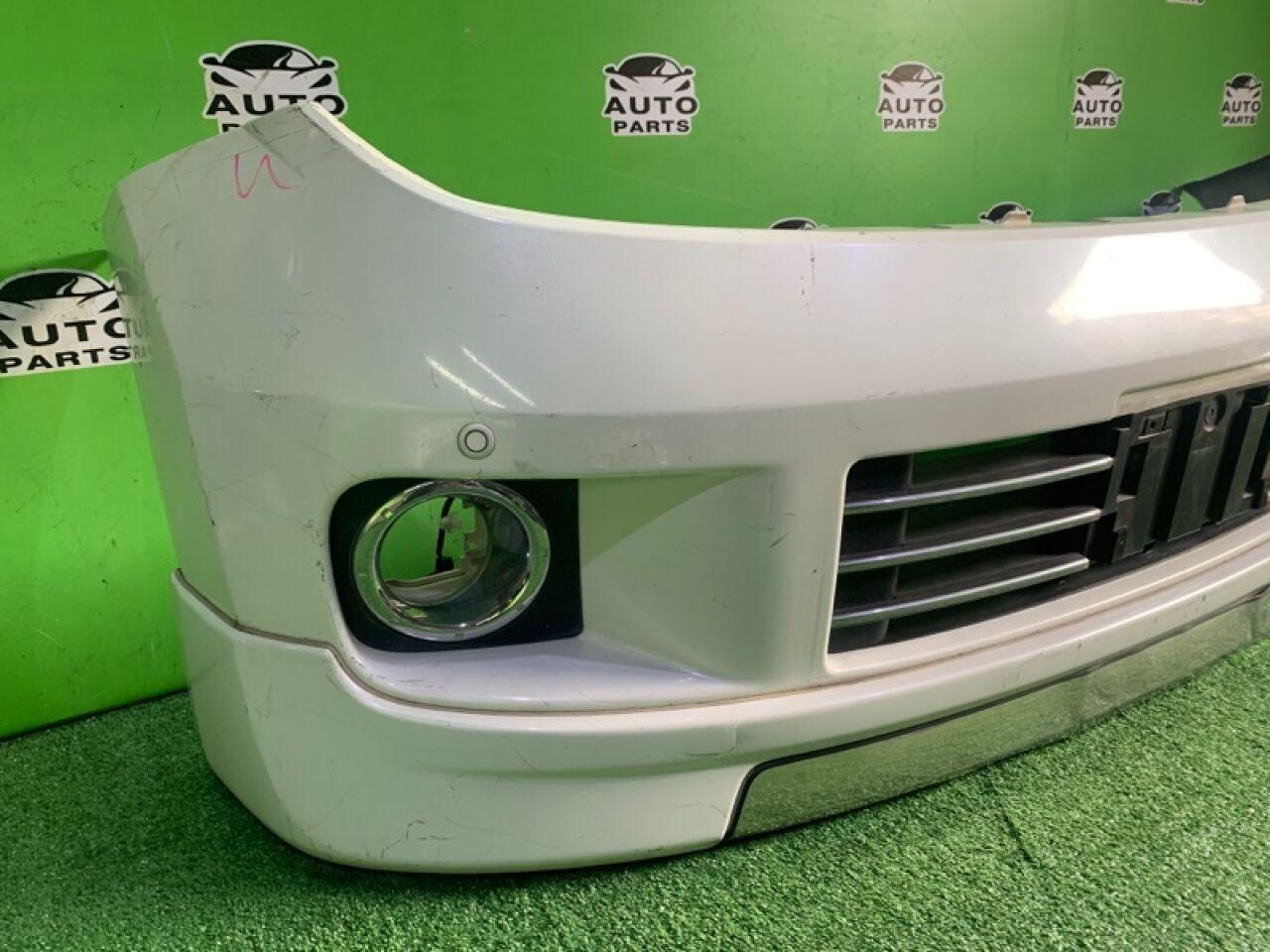 Бампер передний NISSAN ELGRAND E51 VQ35DE 2 ракурс