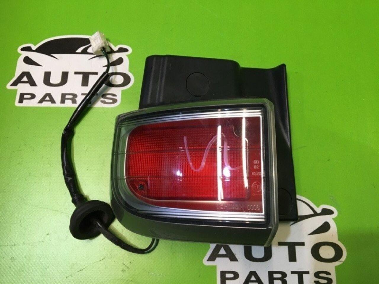 Стоп-сигнал левый задний NISSAN ELGRAND NE51 VQ35DE D006 1 ракурс Стоп-сигнал левый задний NISSAN ELGRAND NE51 VQ35DE D006 1 ракурс