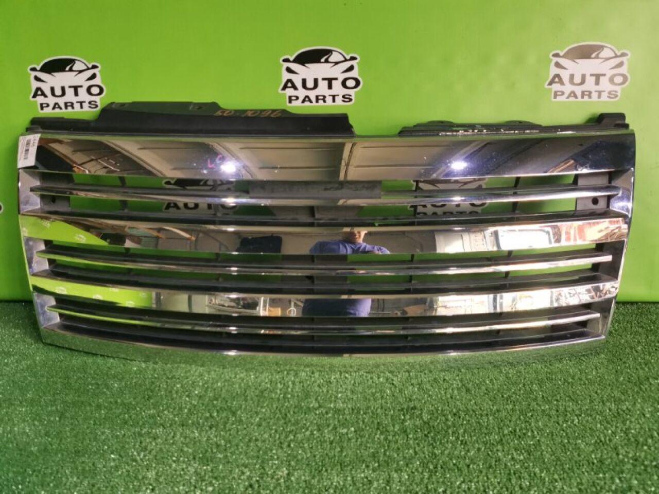 Решетка радиатора передняя NISSAN ELGRAND E51 VQ35DE 1 ракурс