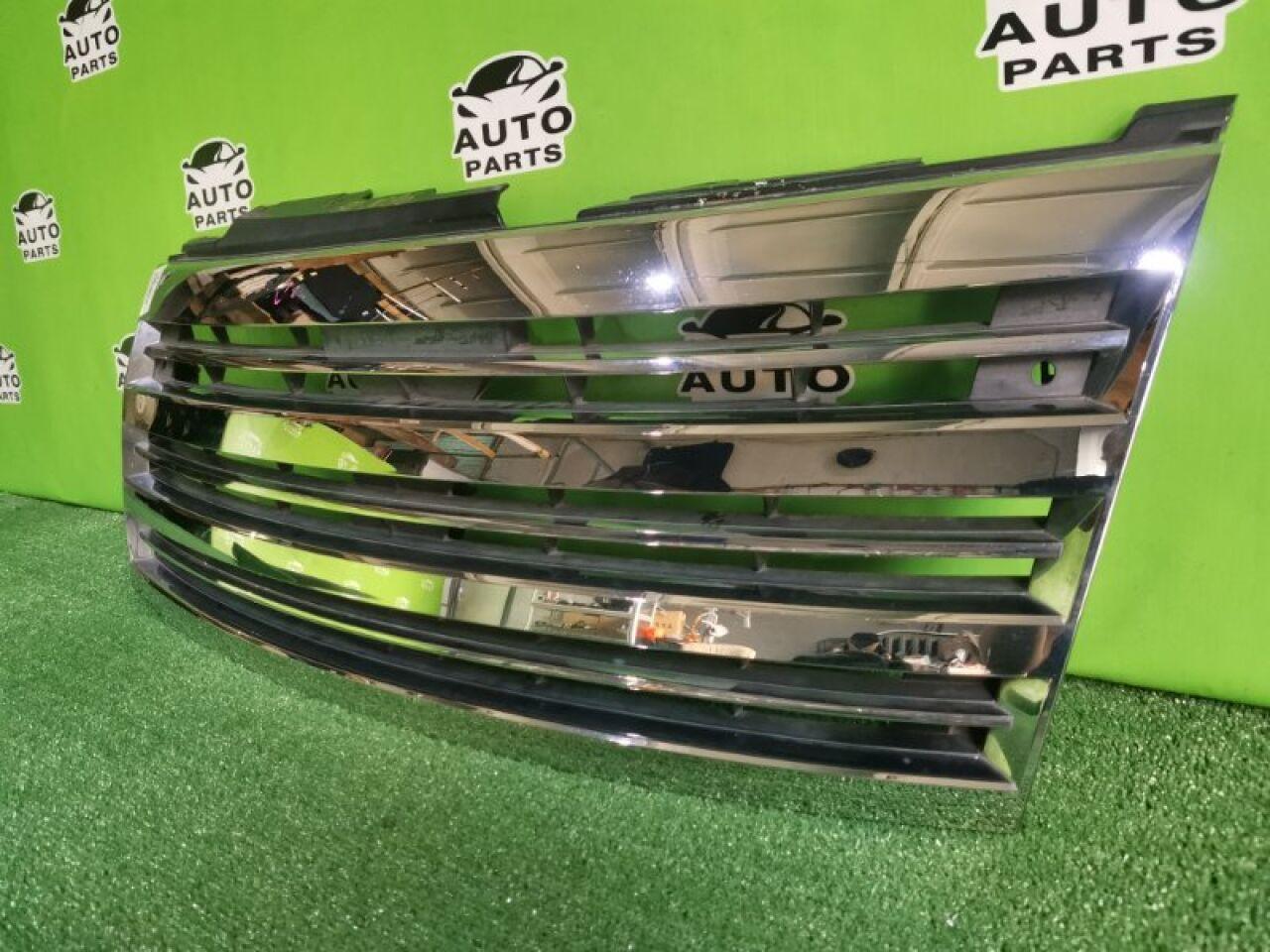 Решетка радиатора передняя NISSAN ELGRAND E51 VQ35DE 3 ракурс