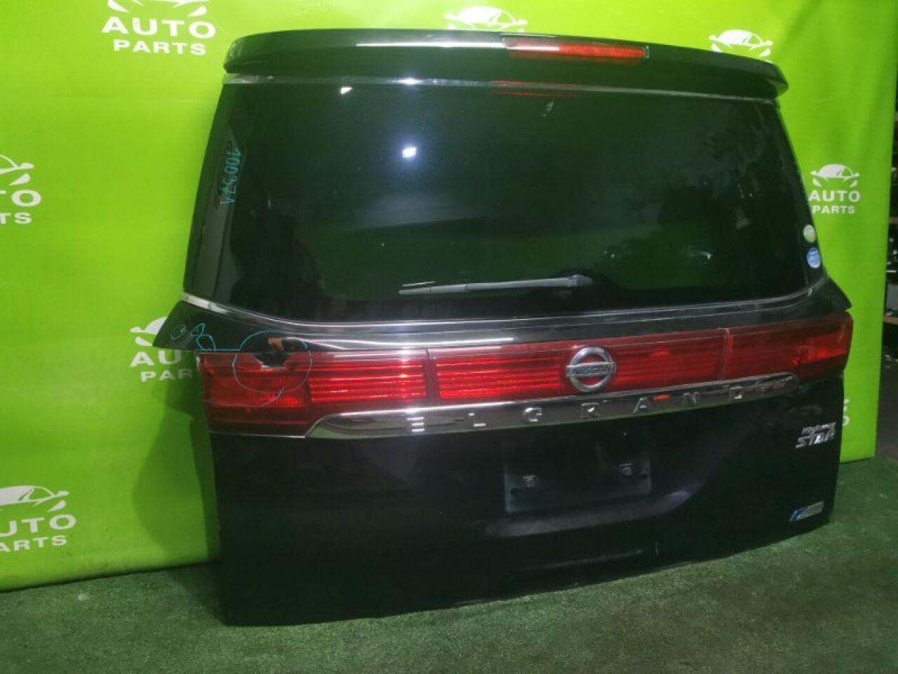 Дверь 5-я задняя NISSAN ELGRAND TE52 QR25DE 2 ракурс