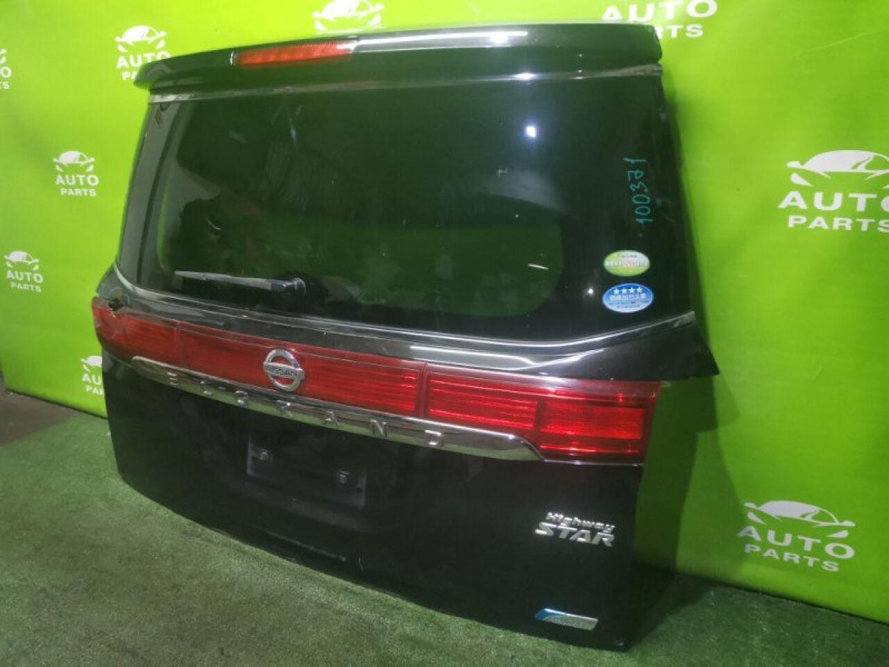 Дверь 5-я задняя NISSAN ELGRAND TE52 QR25DE 5 ракурс