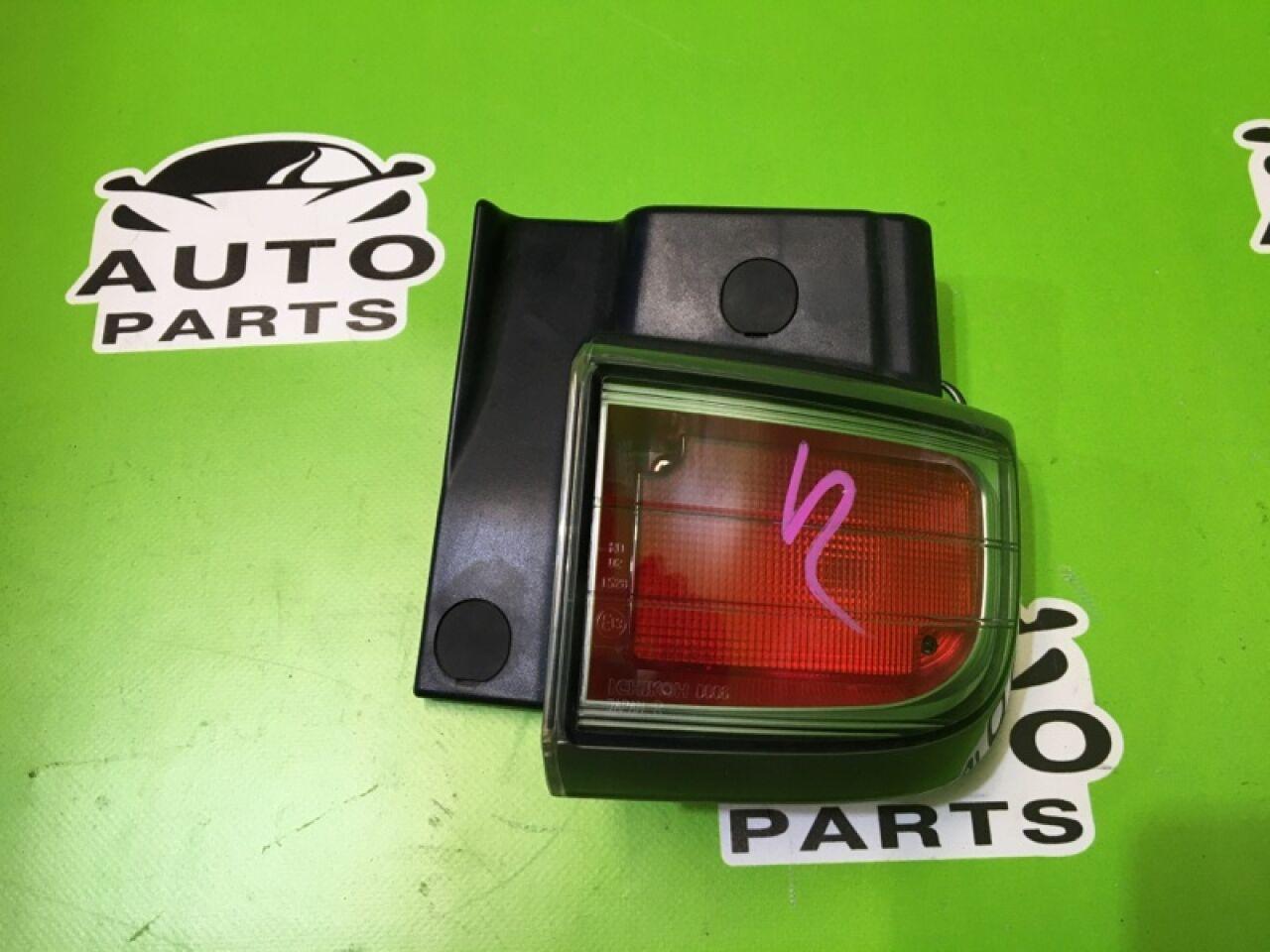 Стоп-сигнал правый задний NISSAN ELGRAND NE51 VQ35DE D006 1 ракурс