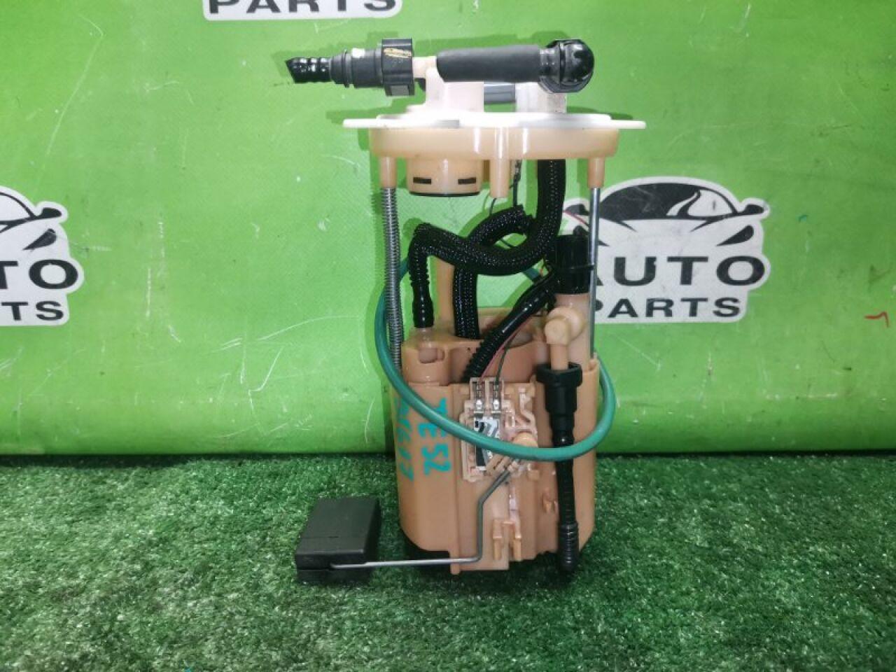 Топливный насос NISSAN ELGRAND TE52 QR25DE 1 ракурс Топливный насос NISSAN ELGRAND TE52 QR25DE 1 ракурс