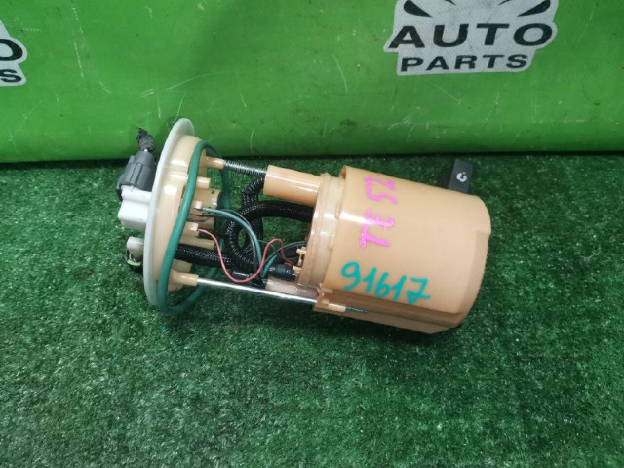 Топливный насос NISSAN ELGRAND TE52 QR25DE 5 ракурс Топливный насос NISSAN ELGRAND TE52 QR25DE 5 ракурс