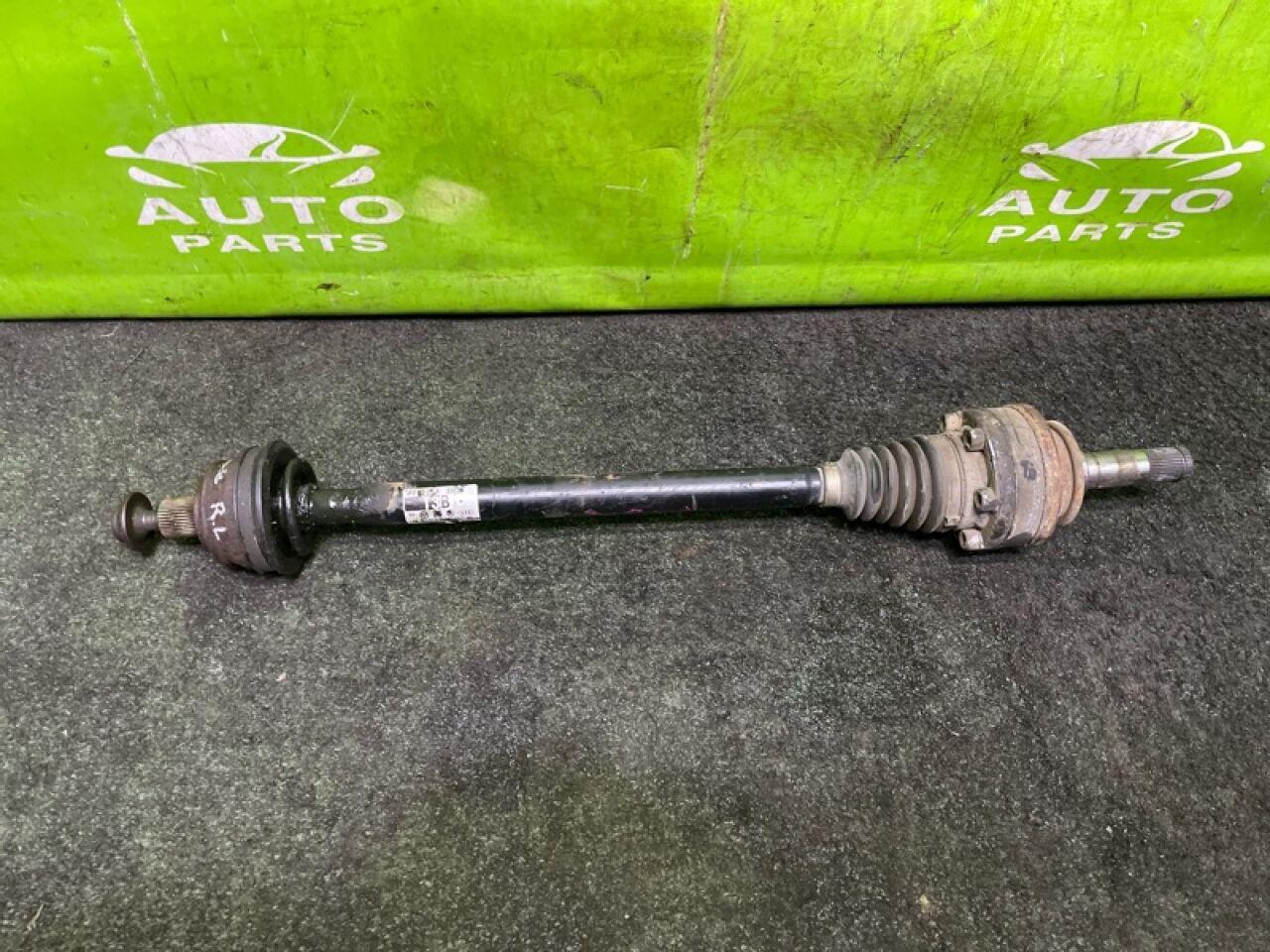 Привод левый задний AUDI A6 4F2 BKH 4F0501203 1 ракурс Привод левый задний AUDI A6 4F2 BKH 4F0501203 1 ракурс