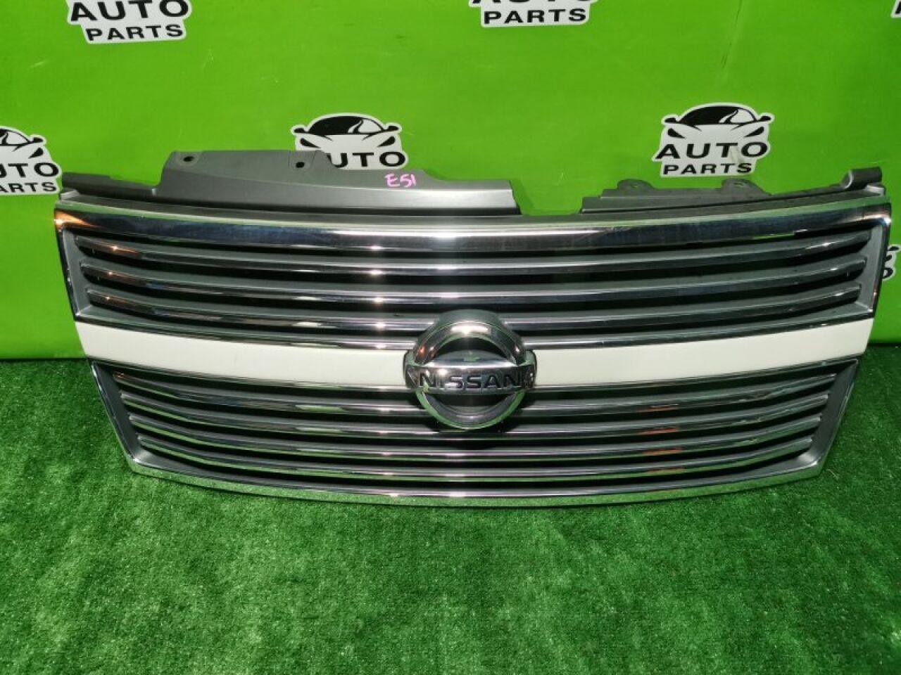 Решетка радиатора NISSAN ELGRAND E51 VQ25DE 62310-WB40AB 2 ракурс