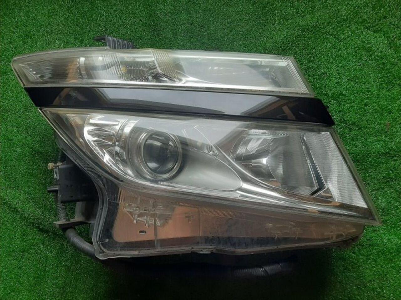 Фара правая передняя NISSAN ELGRAND TE52 QR25DE 100-23008 1 ракурс