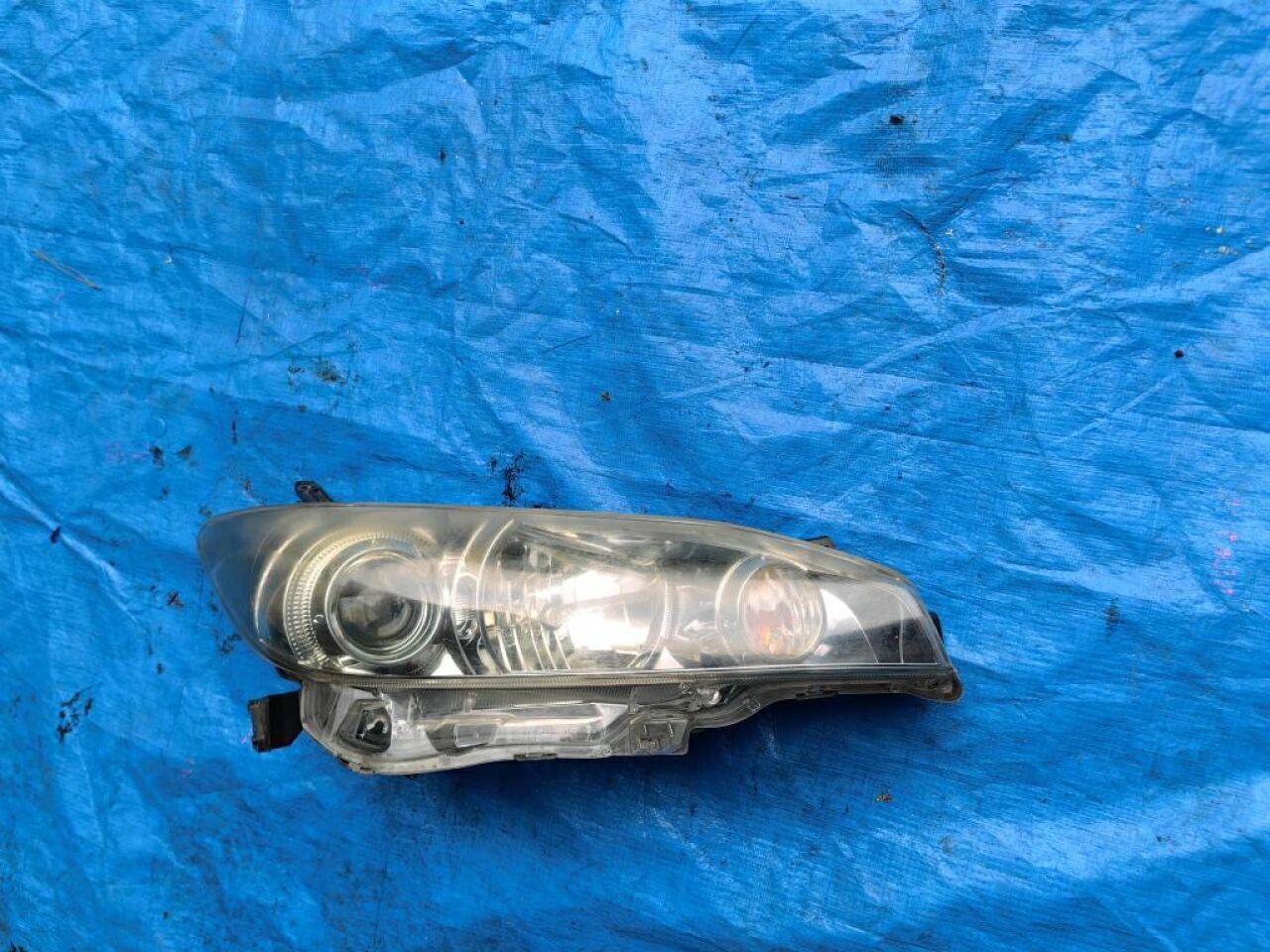 Фара правая  TOYOTA WISH ZGE20 ,6816 1 ракурс