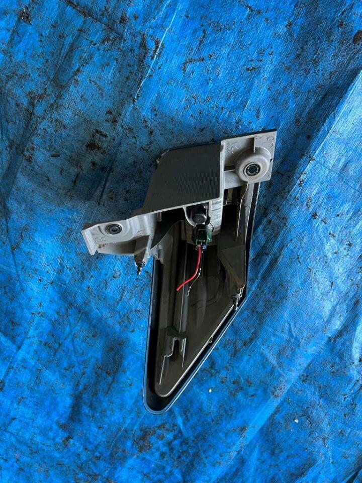 Стоп-сигнал правый NISSAN ELGRAND PE52 P8503 4 ракурс