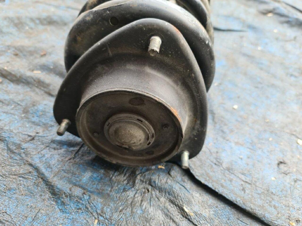 Стойка правая передняя SUBARU FORESTER SJ5 20310SG001 2 ракурс Стойка правая передняя SUBARU FORESTER SJ5 20310SG001 2 ракурс