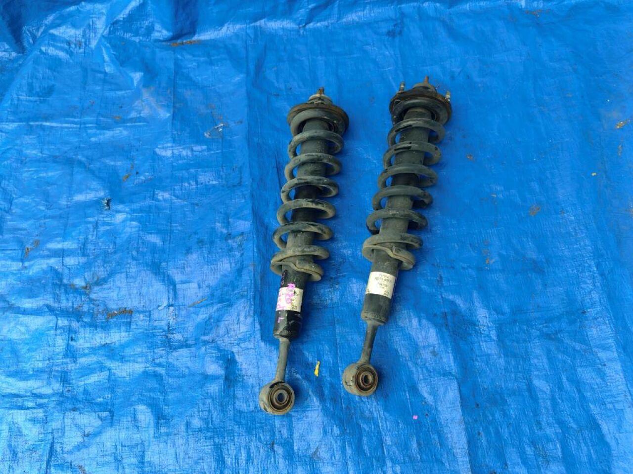 Стойка передняя TOYOTA PRADO TRJ150 2TRFE PARA 48510-60270 1 ракурс Стойка передняя TOYOTA PRADO TRJ150 2TRFE PARA 48510-60270 1 ракурс
