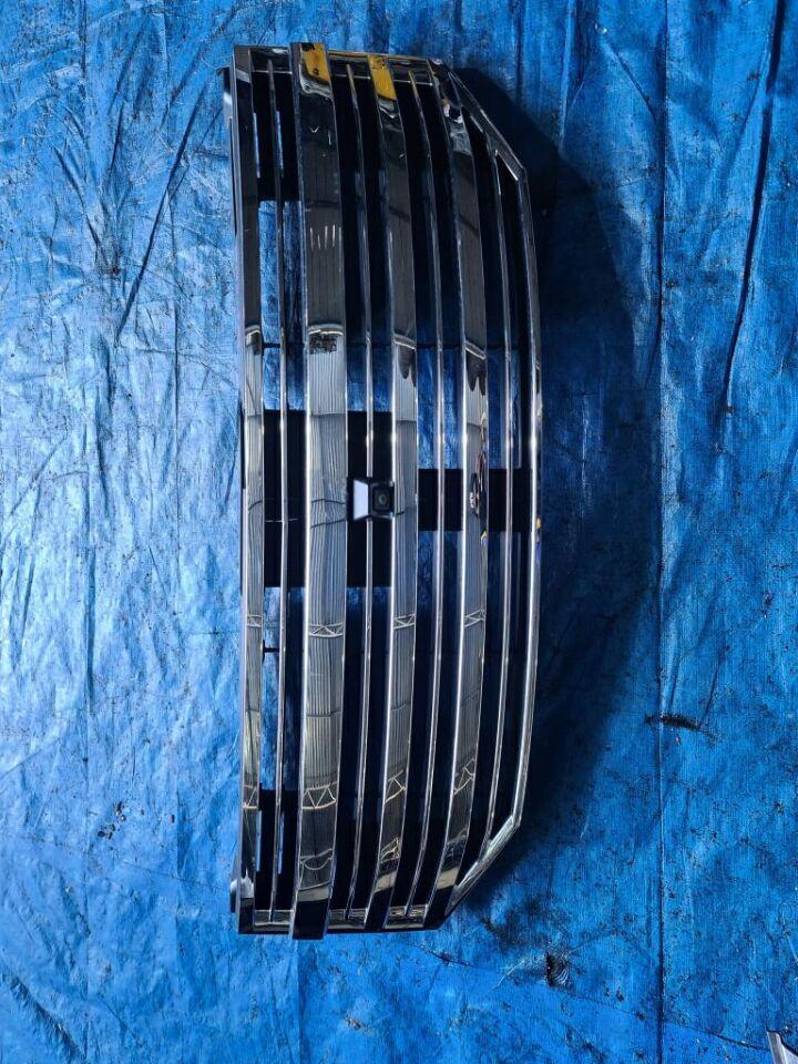 Решетка радиатора NISSAN ELGRAND PE52 RIDER   623101A52A 1 ракурс