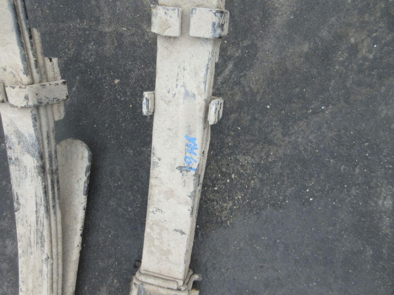 Рессора задняя TOYOTA HIACE YH61V 3Y - 3 ракурс