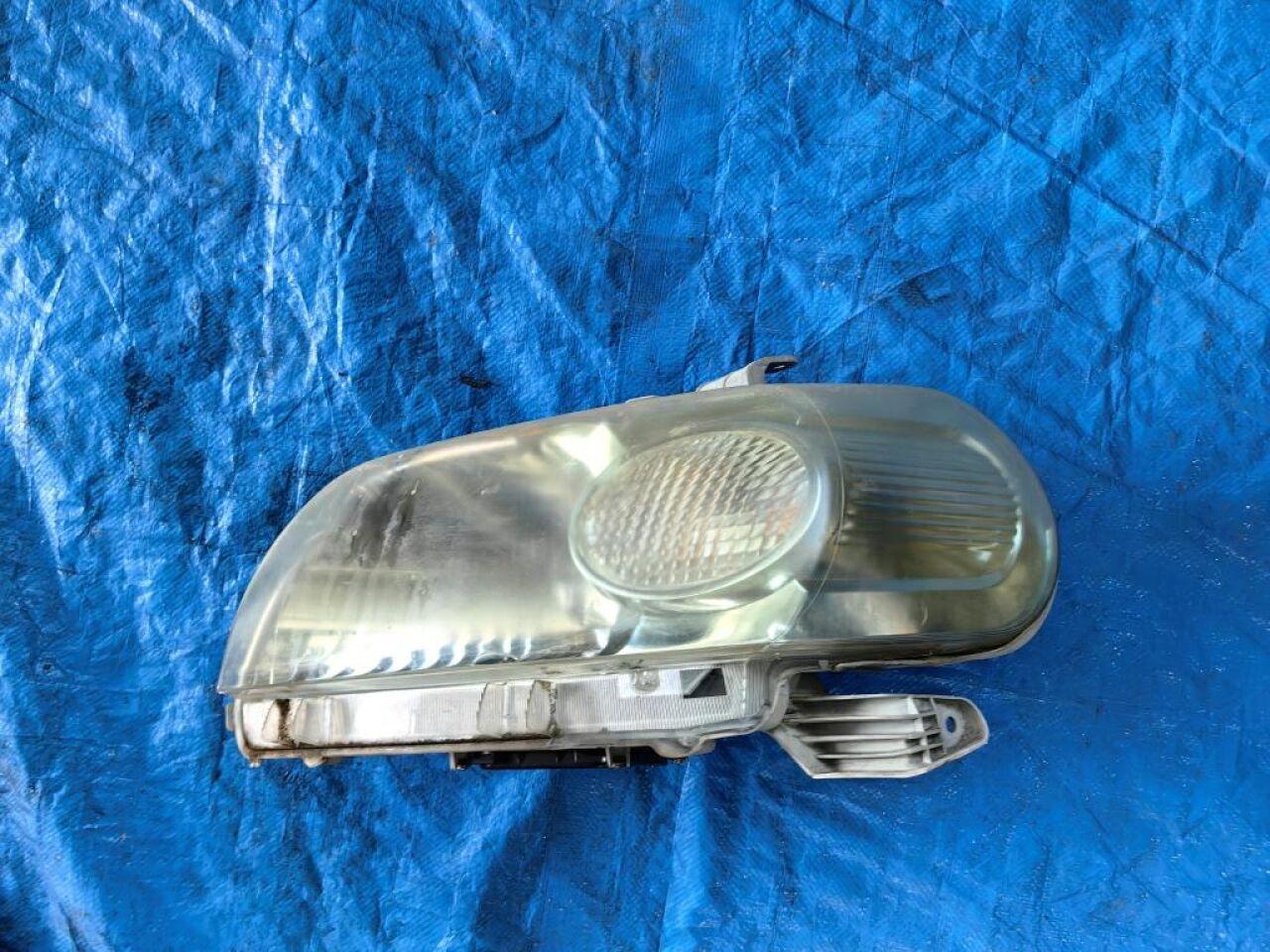 Фара левая TOYOTA PORTE NNP10 52129 2 ракурс